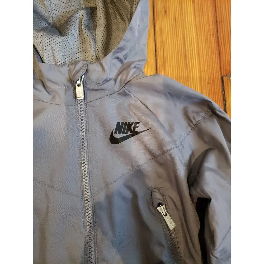Nike sportswear windrunner